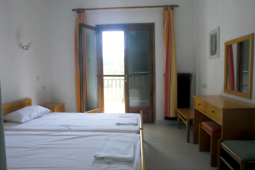 Art Hotel Panorama Pyrgadikia Quarto foto